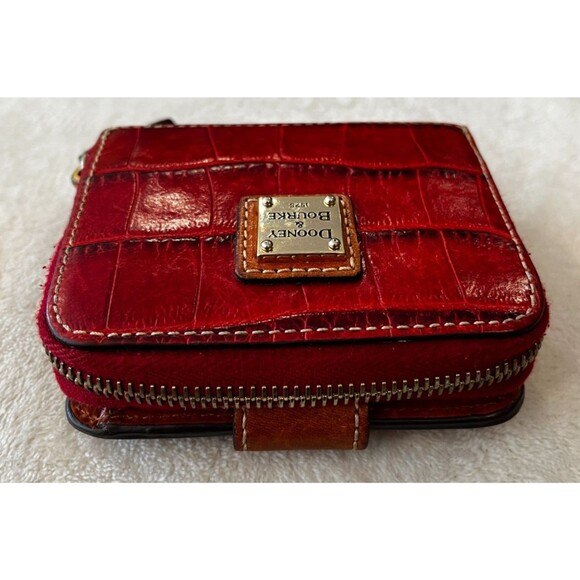 Dooney & Bourke Denison Flap Wallet Red Leather Old Money Quiet Luxury Small - Picture 4 of 9